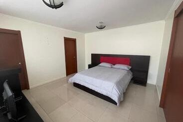 هتل آپارتمان Suite Riverfront Puerto Santa Ana