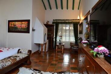 هتل Antonio Nariño