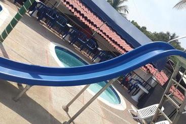هتل Campestre Sanvalay Inn