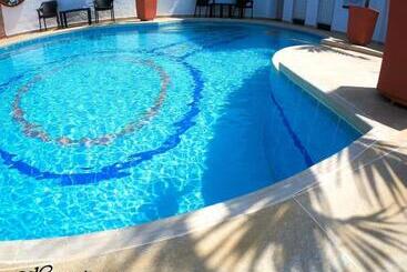 Отель Hacaritama Colonial