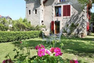 تختخواب و صبحانه Manoir De La Presle Ornella Et Stéphane