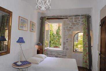 مبيت وإفطار Bed And Art