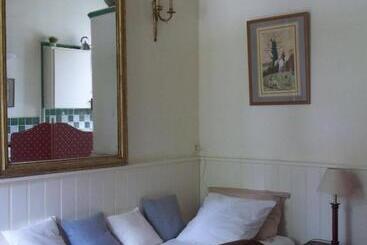 צימר Chateau De La Motte Daudier