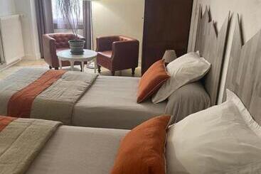 مبيت وإفطار La Balastière