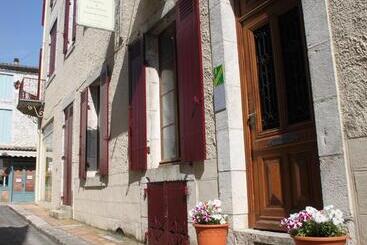 Bed and Breakfast L'entrée Chambres D'hôtes Bar & Restaurant