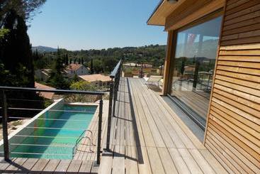 مبيت وإفطار Maison D Hotes "le Petit Rouvière"