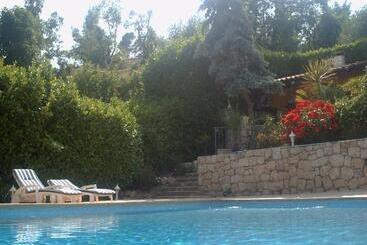 مبيت وإفطار Maison D'hôtes Escale D'azur