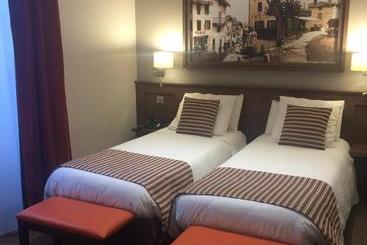 בית מלון כפרי Café Du Trinquet