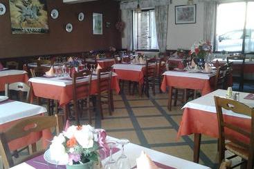 هتل De L'hippodrome