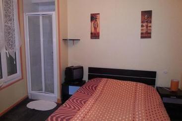 هتل Bar Du Marché   Hôtel   Restaurant