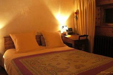 تختخواب و صبحانه Chambres D'hôtes Le Barna