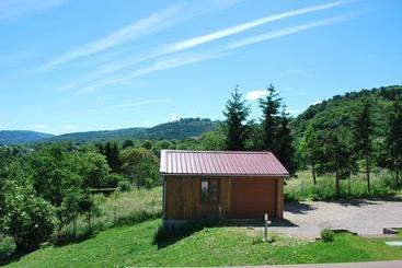 تختخواب و صبحانه Chambres D'hôtes Les Vignes
