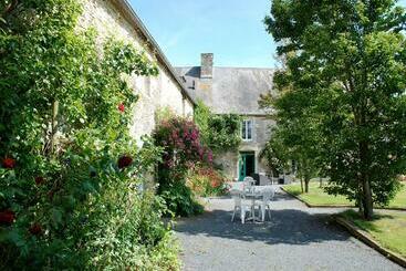 ベッドアンドブレックファースト Chambres D Hotes Les Pieris