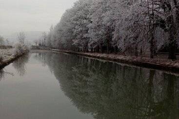 צימר Château De Serrigny