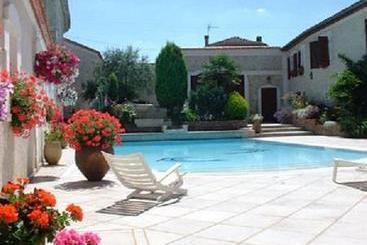 צימר La Fontaine Des Arts