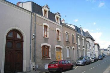 צימר Le Petit Quernon