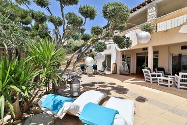 住宿加早餐 Les Chambres D'hôtes Du Grand Mornas