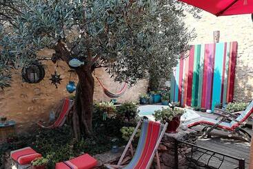 Bed and Breakfast Maison D'hôte La Tourette