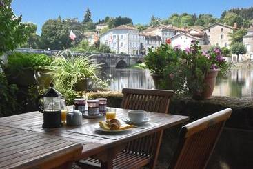 مبيت وإفطار Maison Du Magnolia