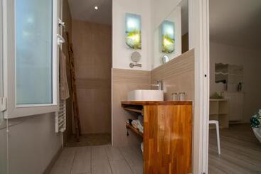 تختخواب و صبحانه Maison Lucilda