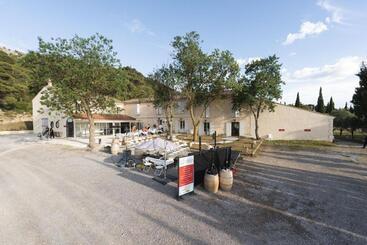 Château Catherine De Montgolfier B&b Et Gites