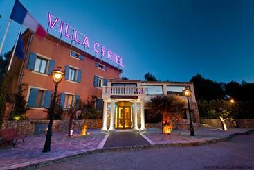 هتل Villa Cyriel