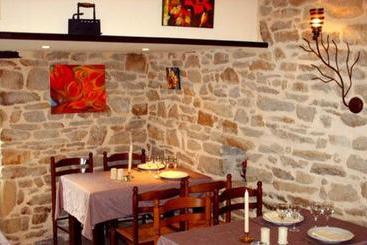 تختخواب و صبحانه Auberge An Douar
