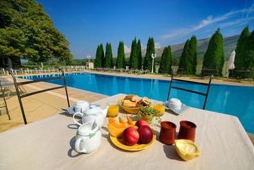 צימר Domaine De Majastre