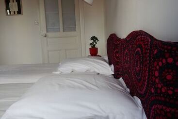 تختخواب و صبحانه Le Clos De L Abbaye