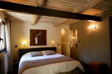 مبيت وإفطار Le Mas De La Lombarde