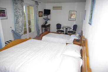 مبيت وإفطار Le Mas De L'amandier