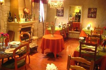 هتل Auberge Le Cheval Blanc