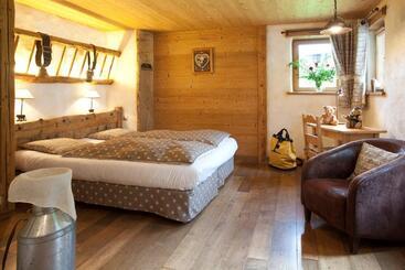 בית מלון כפרי Chalet Hôtel Les Fermes De Pierre & Anna