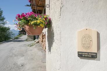 Отель La Baïta Du Loup