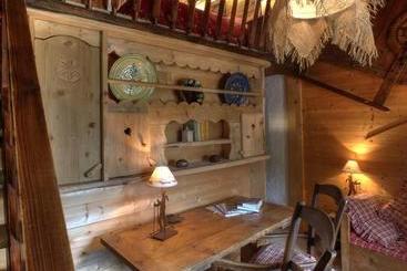 هتل Les Chalets Hôtel De La Croix Fry