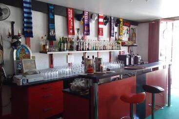 Отель Relais De Beze