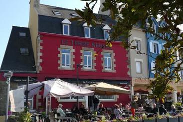 هتل Hôtel Restaurant Le Terre Neuvas