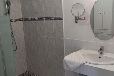 ベッドアンドブレックファースト Domaine De Lesvaniel