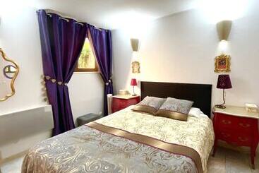 La Clef Des Songes B&b De Charme   Sarlat Centre   Parking Gratuit   Piscine Et Espace Bien être à 4