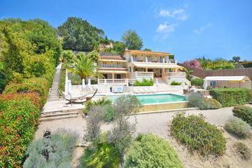 Les Cavaliers De Saint Paul B&b