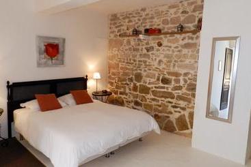 تختخواب و صبحانه Maison Allène