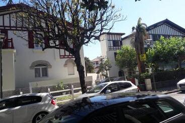 Logis Hotel & Restaurant Bergeret Sport