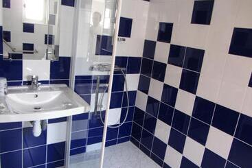 هتل & Cantine De La Plage