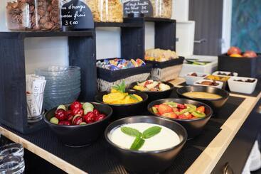 هتل De La Pommeraie