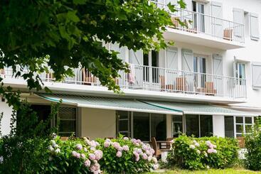 בית מלון כפרי Du Pont