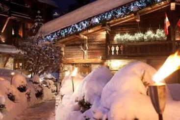 בית מלון כפרי Fer A Cheval