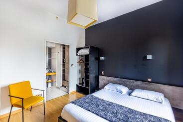 ホテル Hôtel Château La Chèze   Bordeaux Floirac