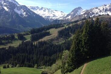 בית מלון כפרי Hôtel Le Tourisme