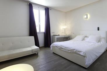 酒店 Hôtel Les 3 Terrasses