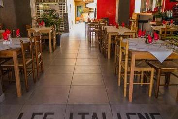 هتل Hôtel Les Italiens
